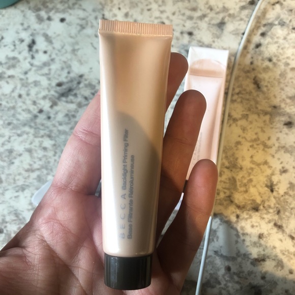 Becca Backlight Filter Face Primer x2 - Picture 3 of 3